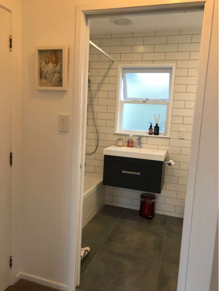 2/18 Westwell Road Belmont_6