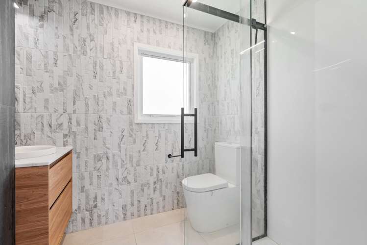 2/11 Matipo Place Woodhill_7