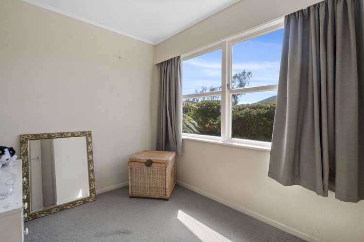 9 Totaravale Street Pukehangi_10