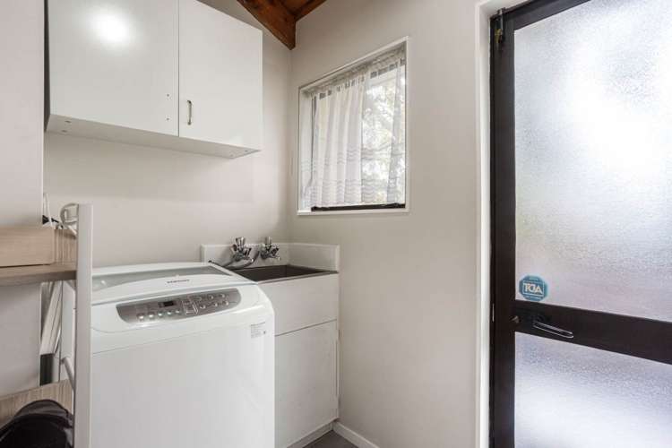 1/47 Thornlow Street Glendene_13