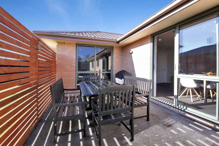 162 Main Street Oxford_15