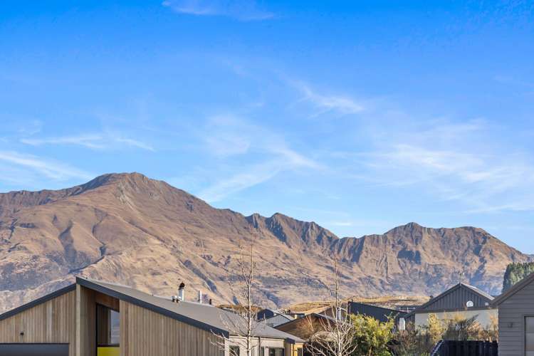 8 Bonspiel Road Wanaka_5