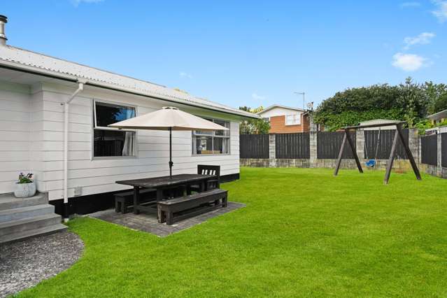 7 Norfolk Place Pukete_1