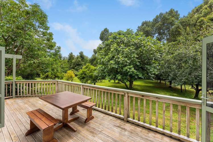 359A Kuku East Road Manakau_1