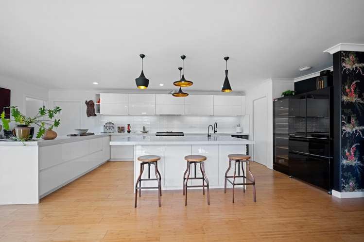 216 Riverhead Road Kumeu_10