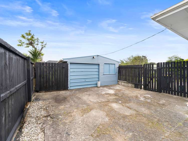 32 Rosehill Drive Papakura_13