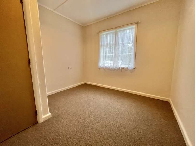 22 Esk Crescent Tokoroa_8