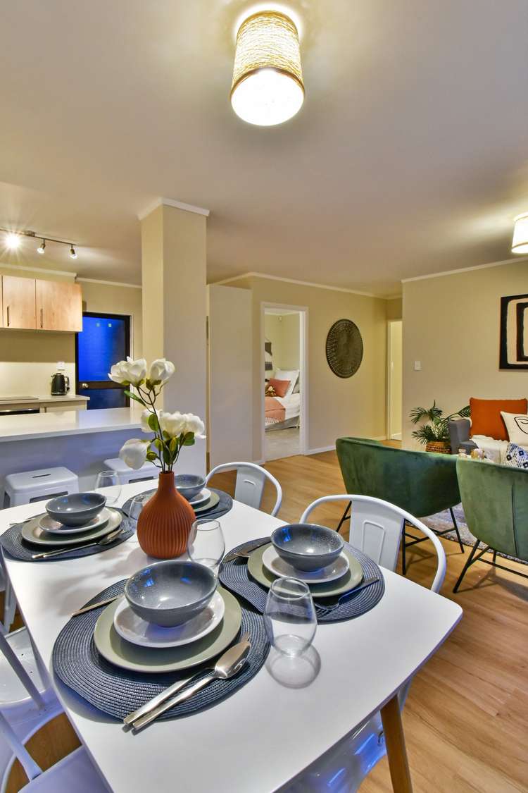 2/6 Hatherley Place Clendon Park_7