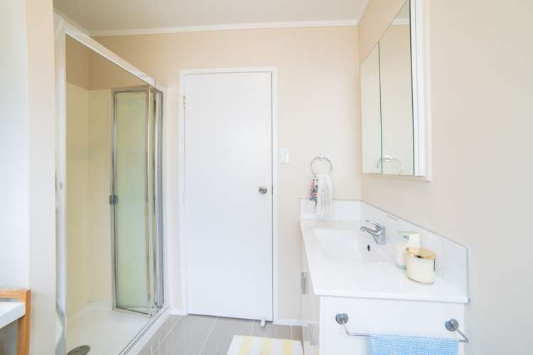 56 Tiri Tiri Road Birkdale_13