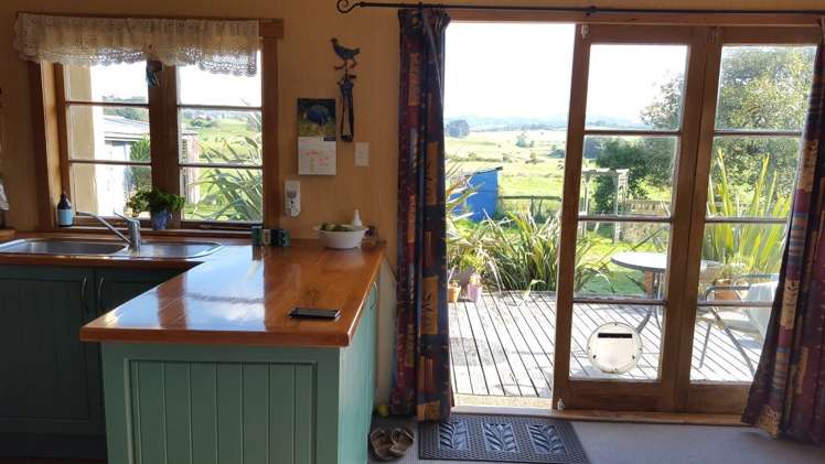 1942 Miranda Road Mangatangi_11