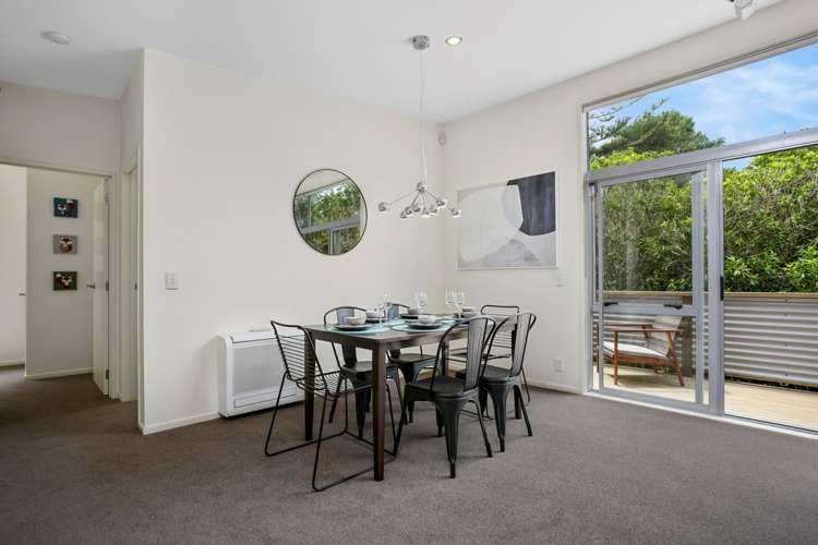 23 Crocombe Crescent Beach Haven_8