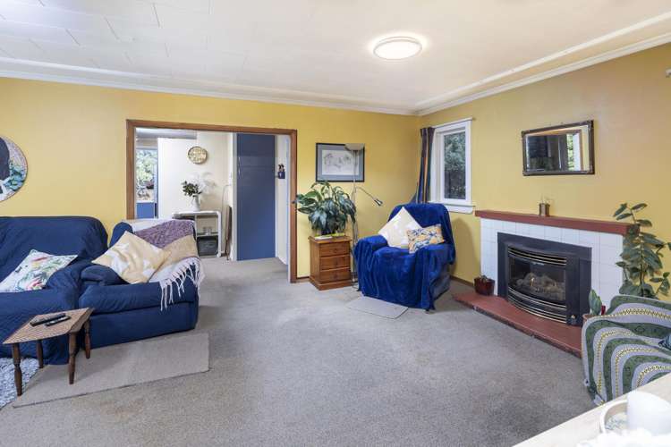 114 Dunrobin Street_5