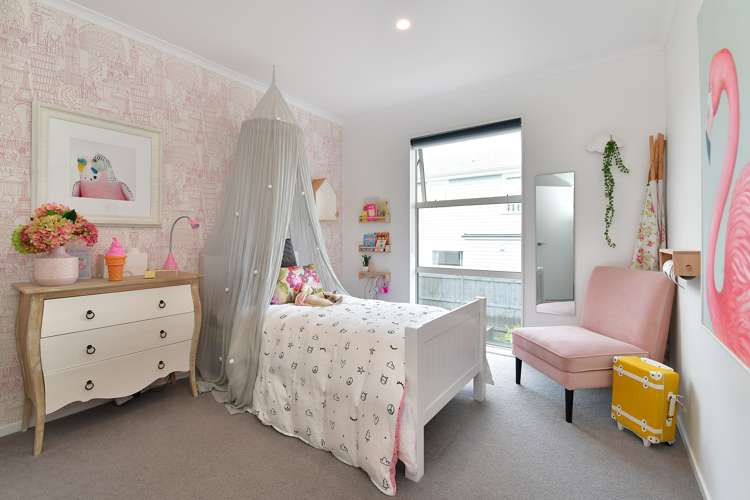 2 Couldrey Crescent Red Beach_10