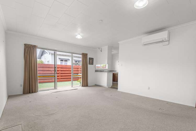 2/102 Heretaunga Street Palmerston North_6