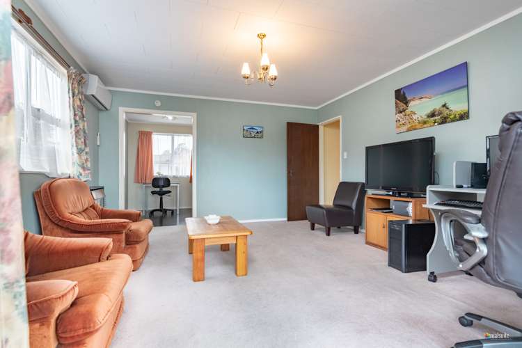 33- Roband Crescent Brown Owl_3