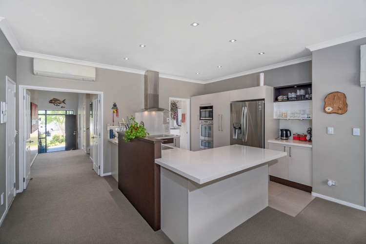 29 Sanctuary Cove Pauanui_7