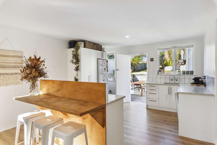 6 Moa Road Raumati Beach_7