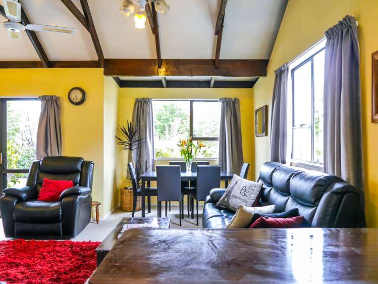 37 Jollie Road Twizel_7