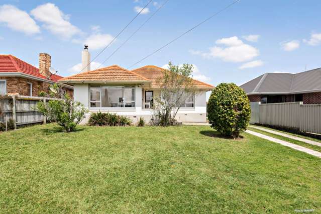 527 Richardson Road Mount Roskill_3