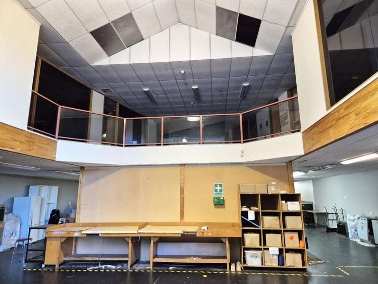 1 Glover Street Ngauranga_11