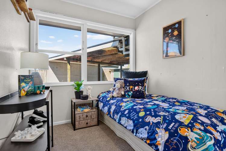 27 Joanna Place Deanwell_15