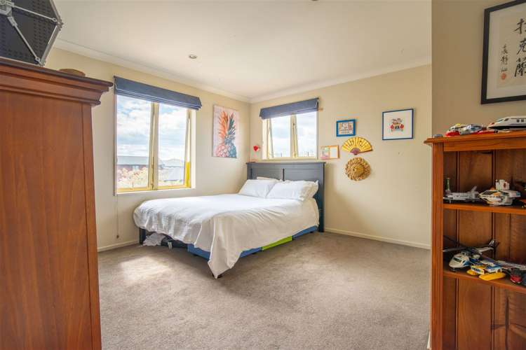 6 Benmore Gard Harewood_12