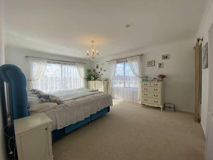 24a Bodi Place Te Atatu South_10