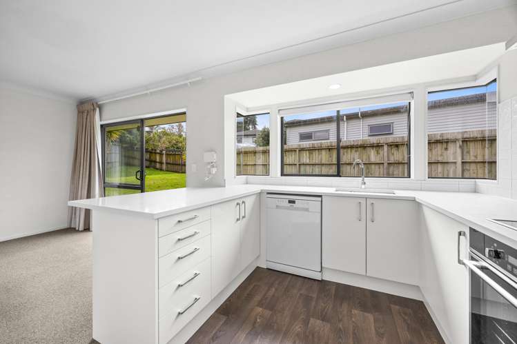 11 Albacore Way Maraetai_6