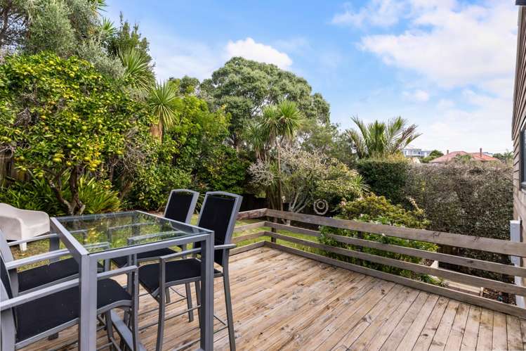 2/3 Whitby Crescent Mairangi Bay_38