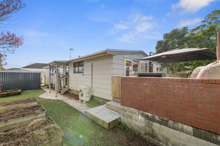 2/18 George Street Papakura_18