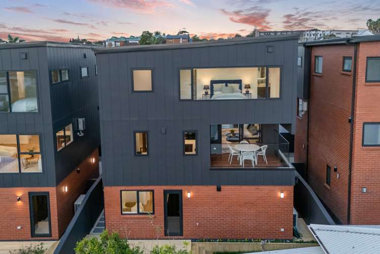 16B Egremont Street Belmont_23