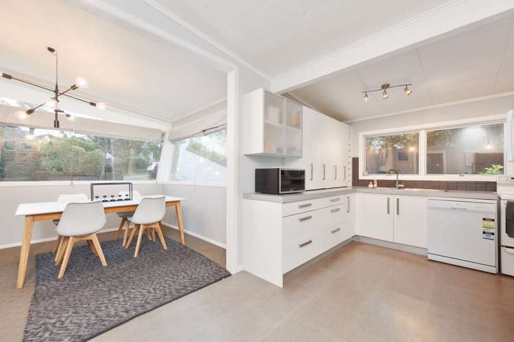 53 D'Oyly Drive Stanmore Bay_14