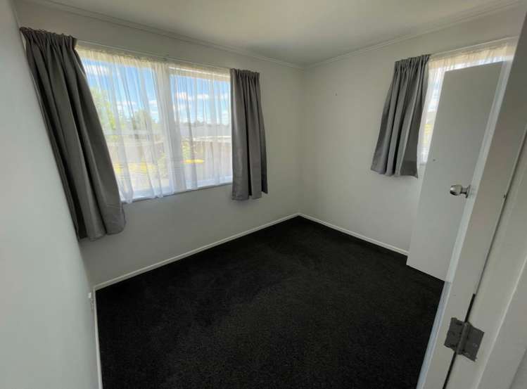 2 Maybelle Place Kelston_11