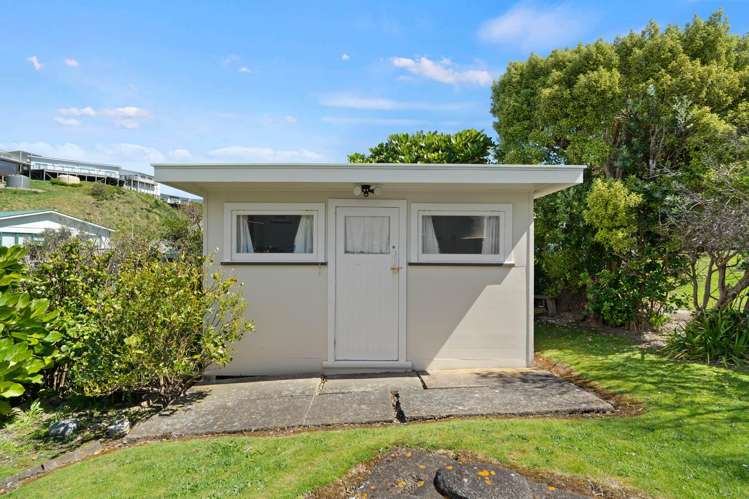 5 Guthrie Crescent Castlepoint_15