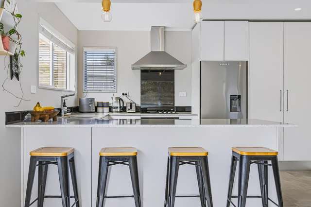 32 Springtime Crescent Stanmore Bay_4