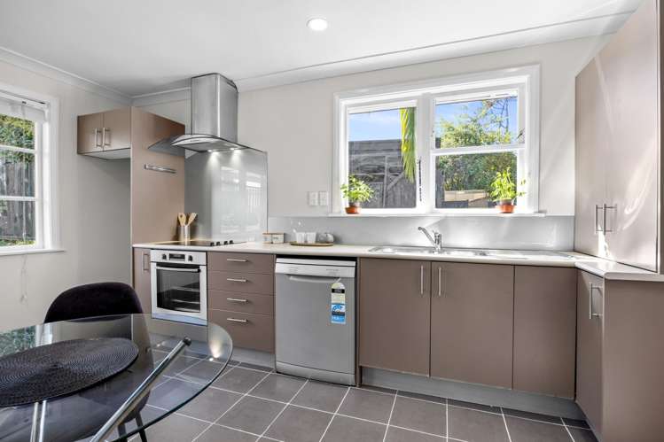 6/331 Royal Road Massey_7