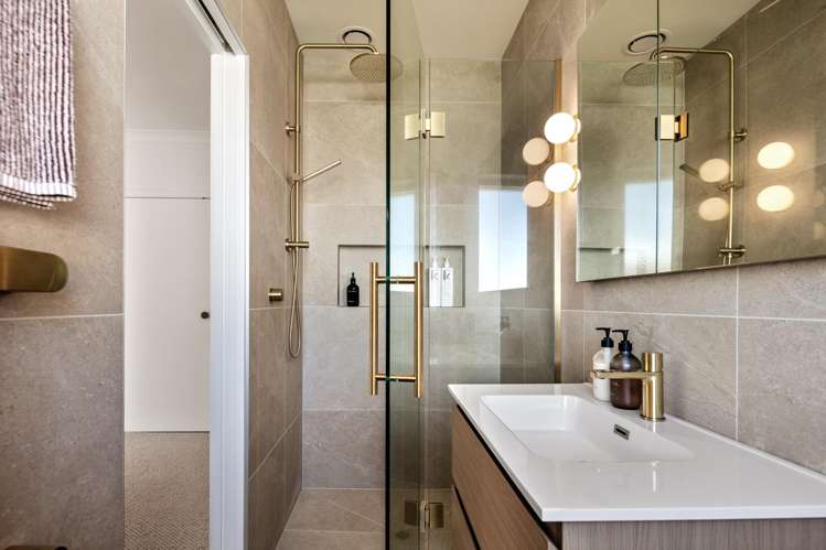 3 Sterling Park Lytton West_17
