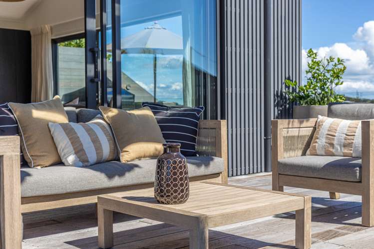 27 Beresford Avenue Surfdale_18