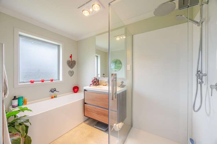 11 Pohutukawa Drive Bay View_9