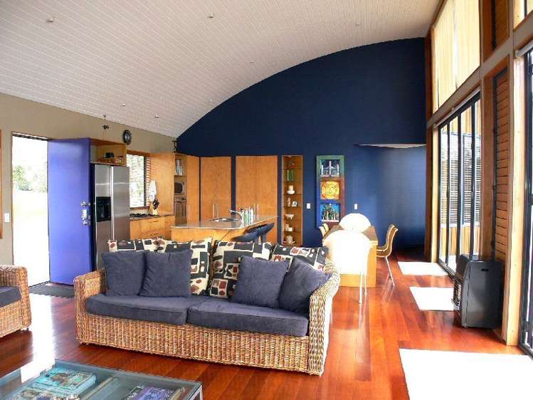 14 Ajax Head Pauanui_5