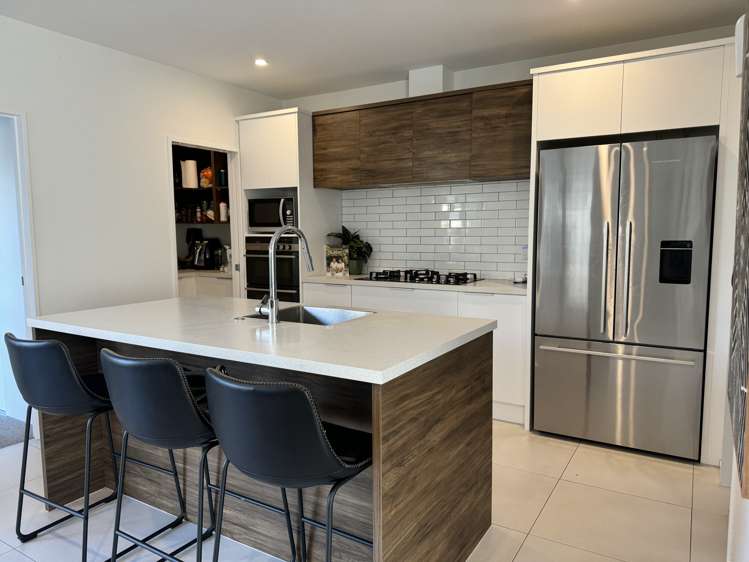 34 PEPENE AVE "WAIATA SHORES" Takanini_1