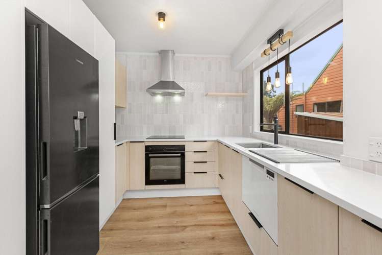 11 East Street Raglan_14