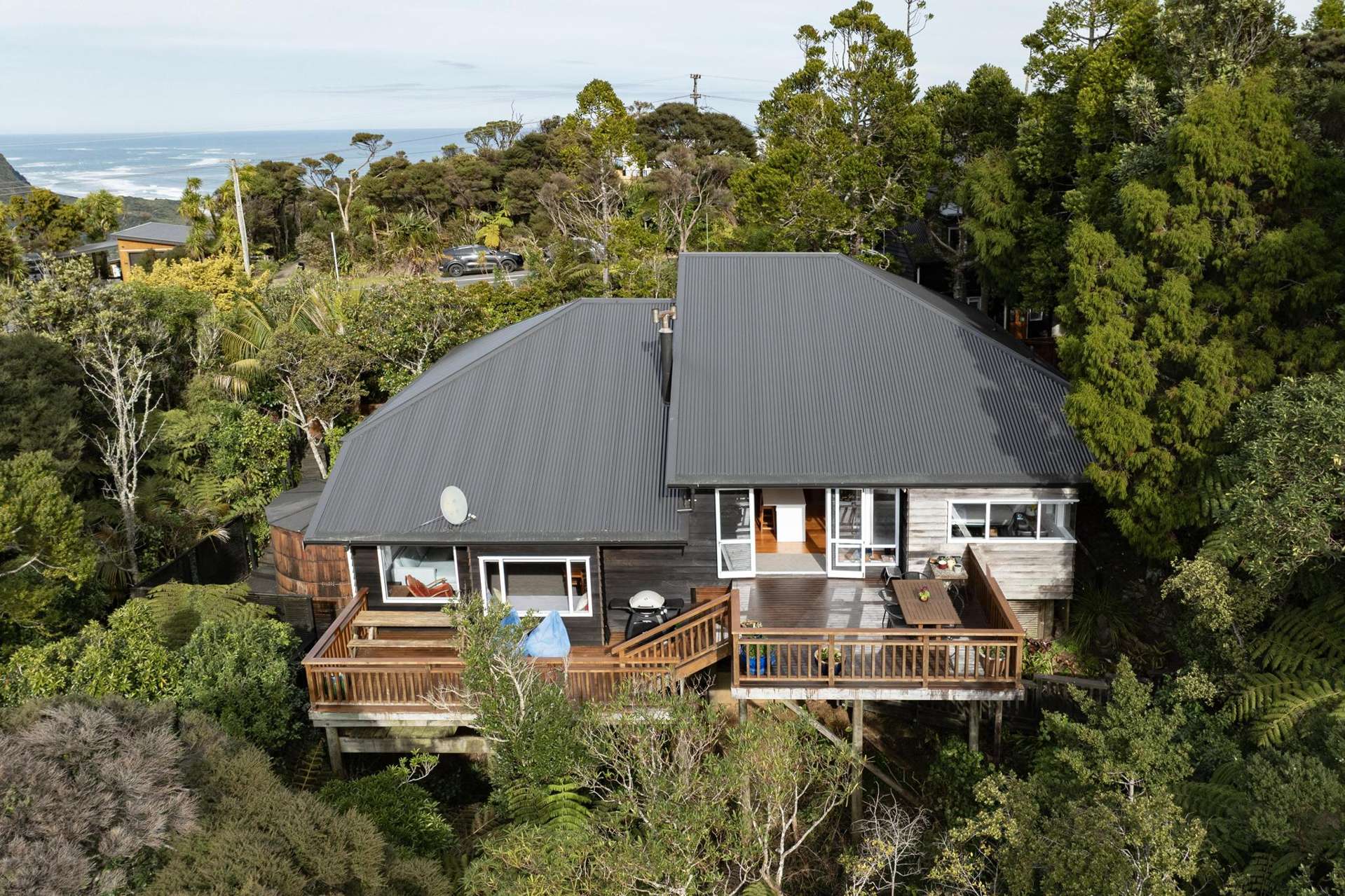 156 Piha Road Piha_0