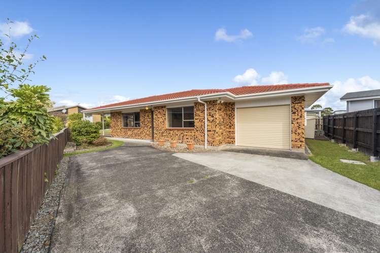 2/9 Annette Avenue_0