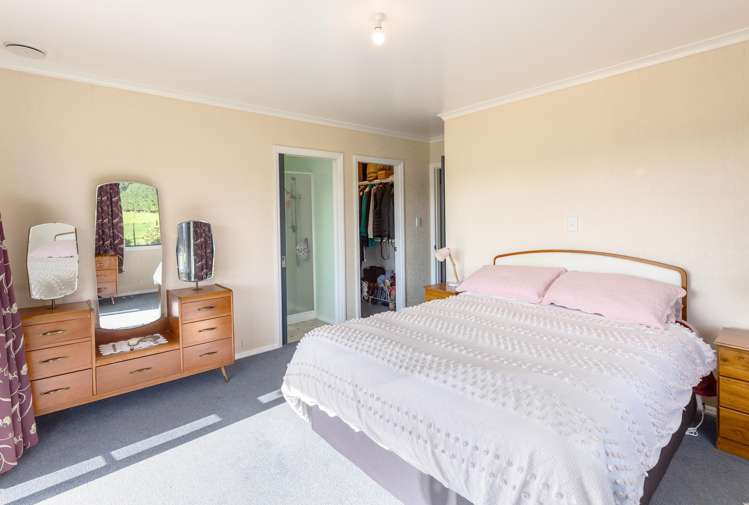 62 Thomas Road Carterton_13