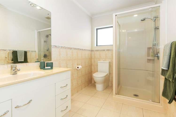 12 Bowling Avenue Epsom_19