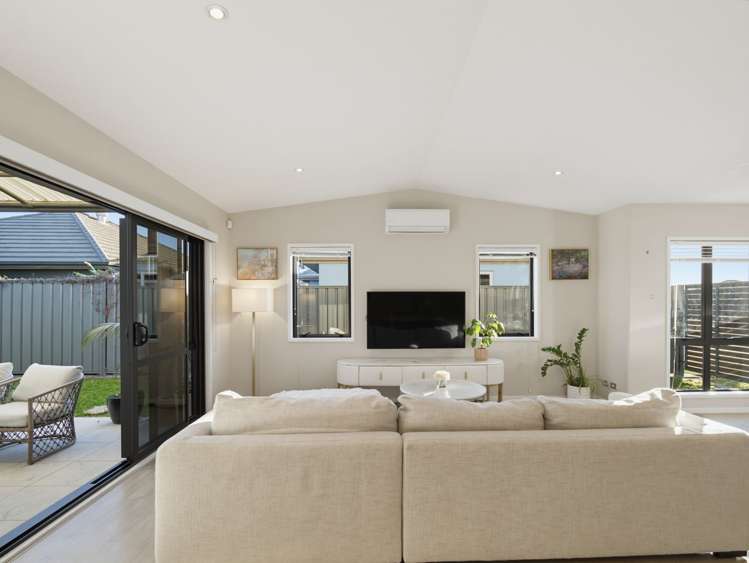 4 Drake Crescent Awatoto_8