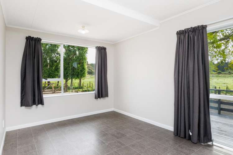 823 Napier Road Whakarongo_10