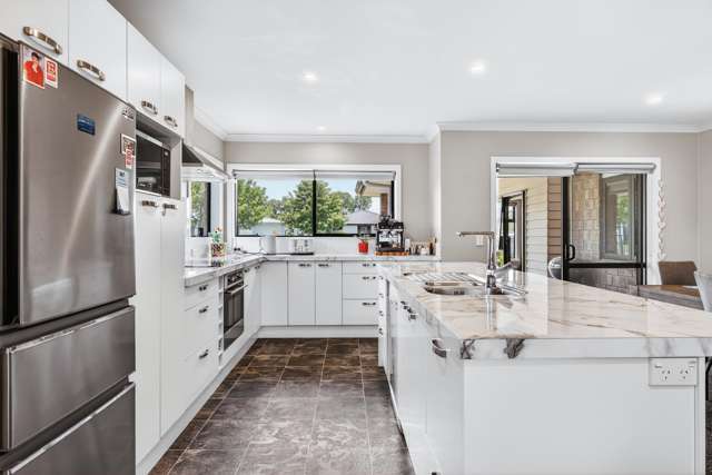 13 Maison Way Rangatira Park_4