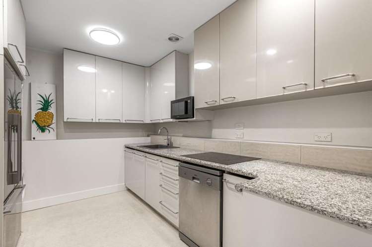 10B Paritai Drive 1743_18